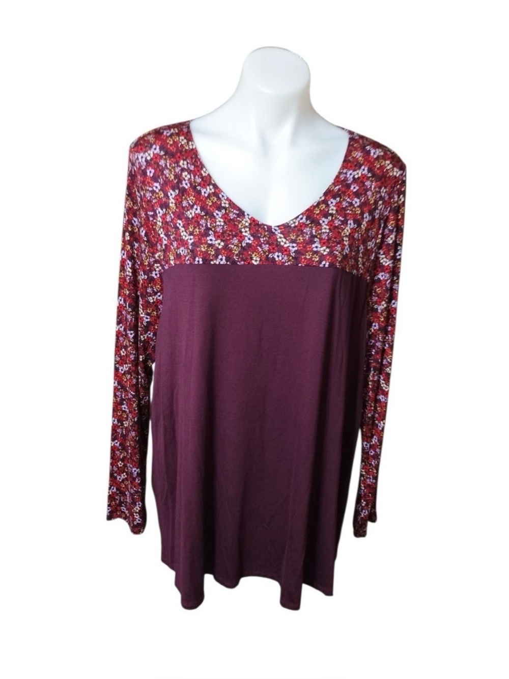 🩷🔥💜 NWT Lane Bryant Womens 18-20 Plum Tint Flowers V-neck Long Sleeve Tunic Top - Picture 2 of 4